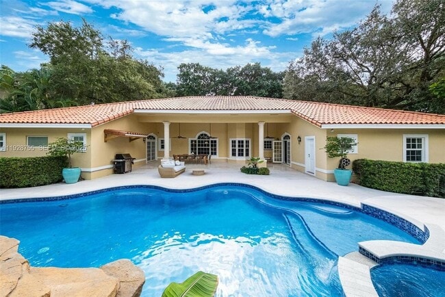 property at 1033 Almeria Ave