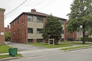 185 Cocksfield Ave in Toronto, ON - Building Photo