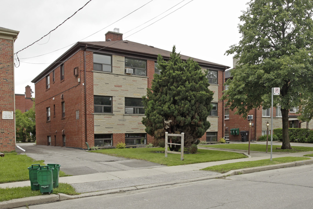 185 Cocksfield Ave in Toronto, ON - Building Photo