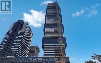 4015 The Exchange in Mississauga, ON - Building Photo