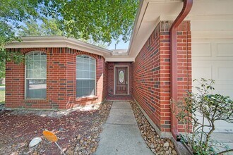 135 Fairwind Trail Dr in Conroe, TX - Building Photo - Building Photo