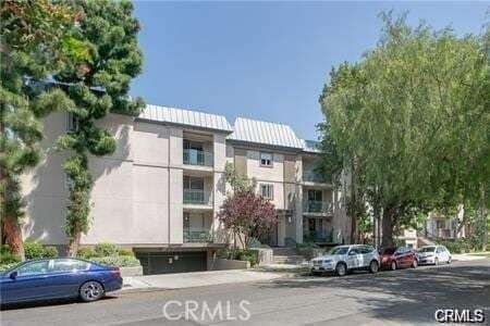 property at 4630 Willis Ave