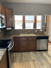 235 W McKinley Ave in Zeeland, MI - Building Photo - Building Photo