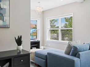 1111 Bonnie Brae in River Forest, IL - Foto de edificio - Building Photo