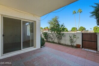 7708 E Sandalwood Dr in Scottsdale, AZ - Building Photo - Building Photo