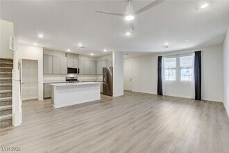 3642 Stoppani Ave, Unit AUCMUJ in Henderson, NV - Building Photo - Building Photo
