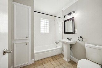 3618 Garrott St in Houston, TX - Building Photo - Building Photo