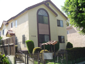 5306 S Huntington Dr in Los Angeles, CA - Building Photo - Building Photo