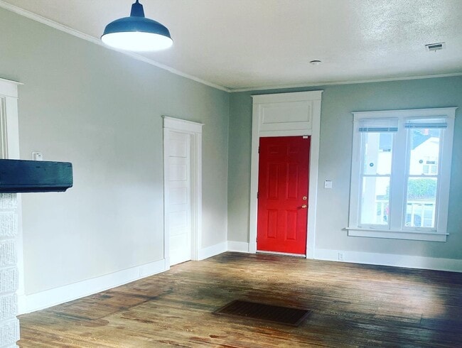 1936 E McLemore Ave in Memphis, TN - Foto de edificio - Building Photo