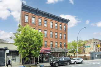 708 5th Ave in Brooklyn, NY - Building Photo - Building Photo