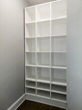 1454 W Winnemac Ave, Unit 3W in Chicago, IL - Building Photo - Building Photo