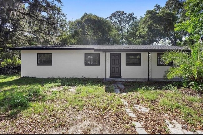 property at 2225 E Welch Rd