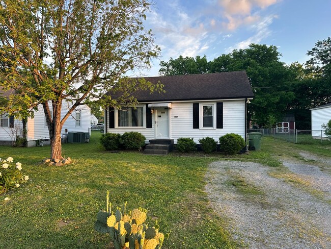 property at 1004 Center St