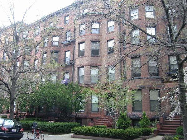 35 Bay State Rd in Boston, MA - Foto de edificio - Building Photo