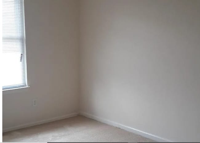 802 W Spring Meadow Ct in Edgewood, MD - Building Photo - Building Photo