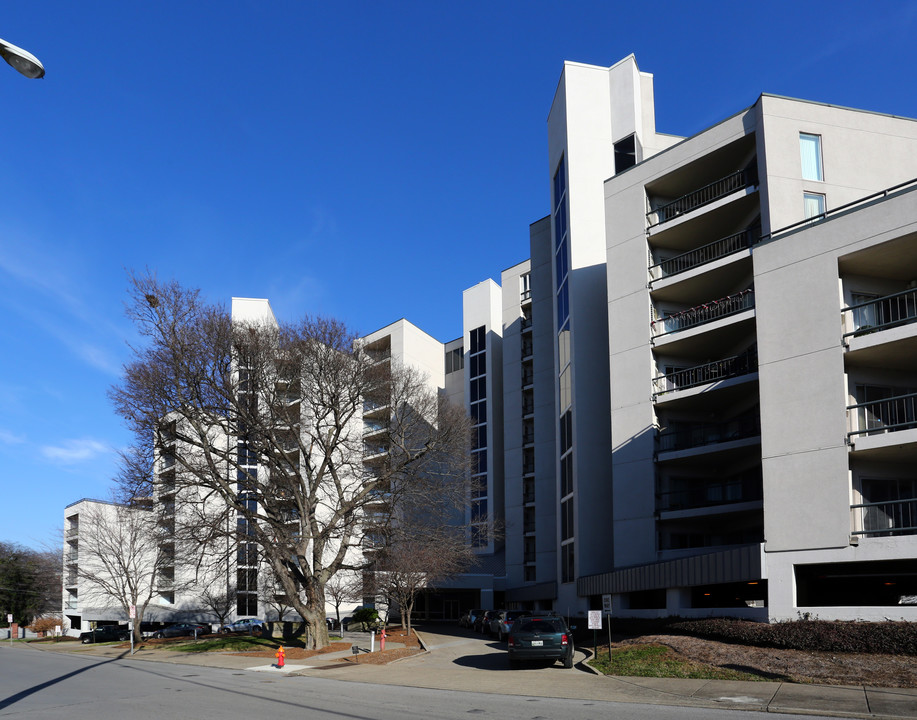 University Square Condominiums in Nashville, TN - Building Photo