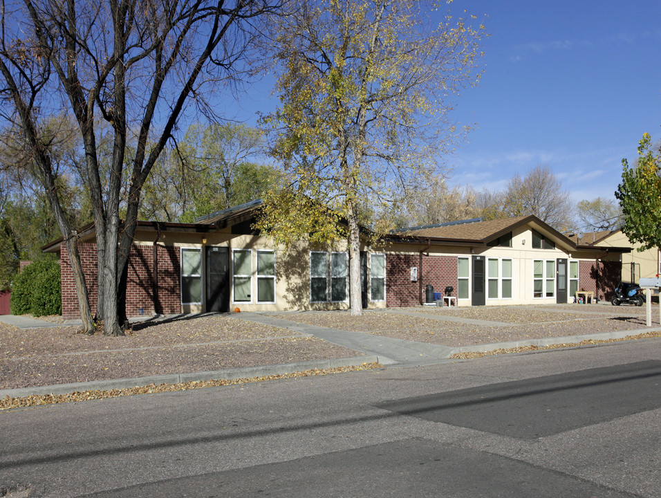 2640 E Monument St in Colorado Springs, CO - Foto de edificio