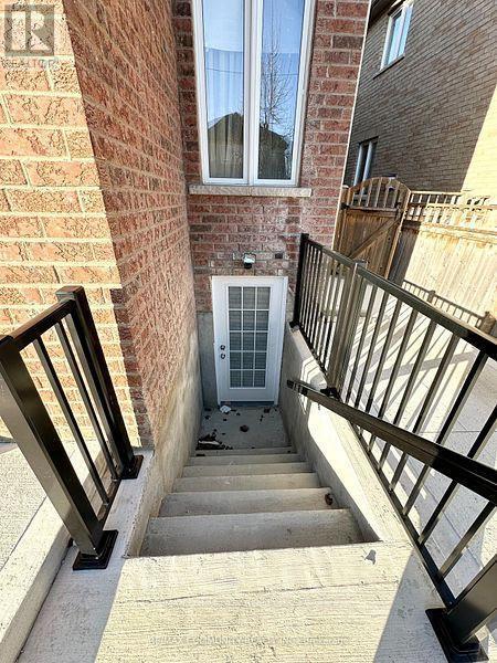 16 Greenery Rd in Markham, ON - Building Photo - Building Photo