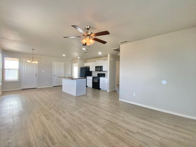 4302 E 61st St in Lubbock, TX - Building Photo - Building Photo