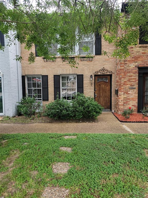 property at 940 Wycliffe Dr