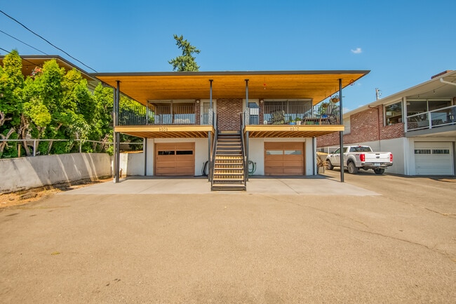 6506 E Evergreen Blvd