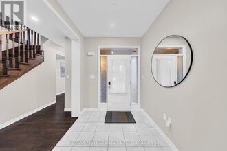 94 Newhouse Blvd in Caledon, ON - Building Photo - Building Photo