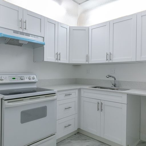 2060 NW 48th Terrace in Lauderhill, FL - Building Photo