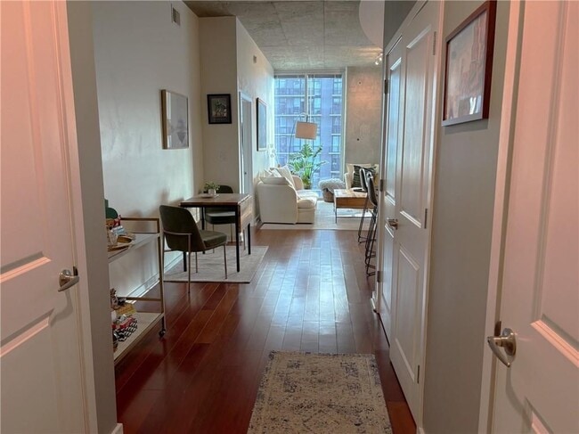 855 Peachtree St NE in Atlanta, GA - Foto de edificio - Building Photo