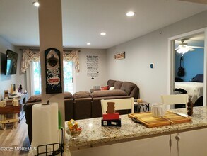 1015 Wedgewood Cir in Belford, NJ - Building Photo - Building Photo