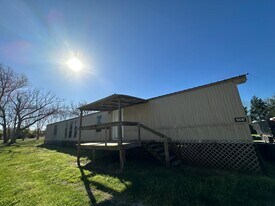 10047 Wrangler Wy in Midway, TX - Building Photo