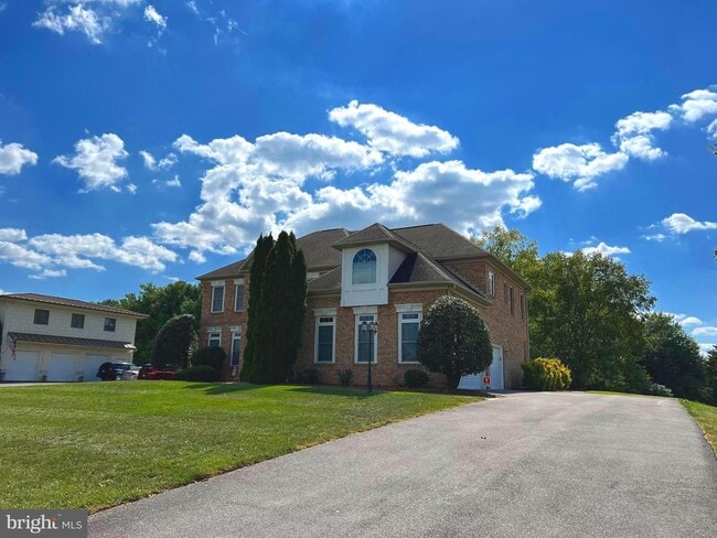 11018 Shalom Ln in Hagerstown, MD - Building Photo - Building Photo