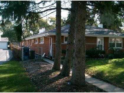 1021 Barnsdale Rd in La Grange Park, IL - Building Photo