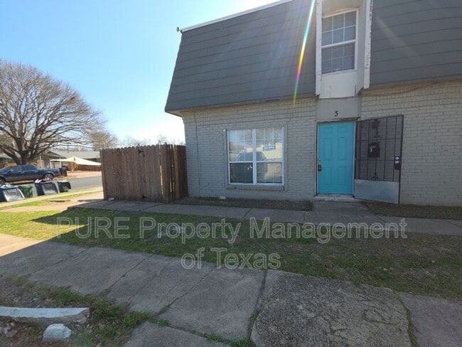 property at 5808 Wellington Dr