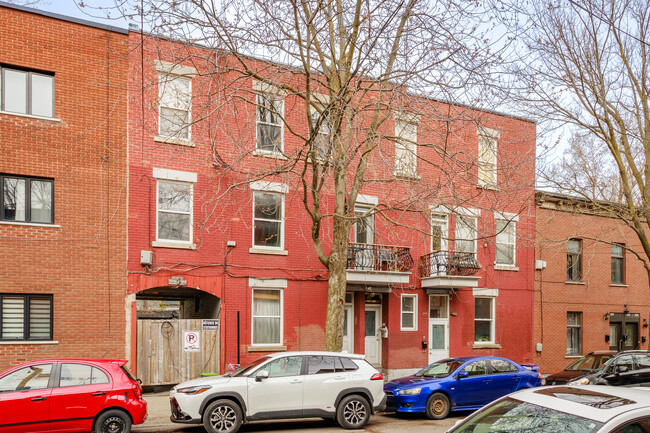 2733 Saint-Charles St in Montréal, QC - Building Photo - Building Photo