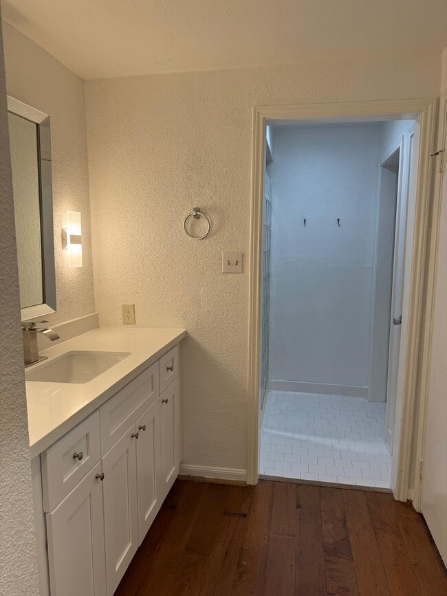 property at 2425 Underwood St