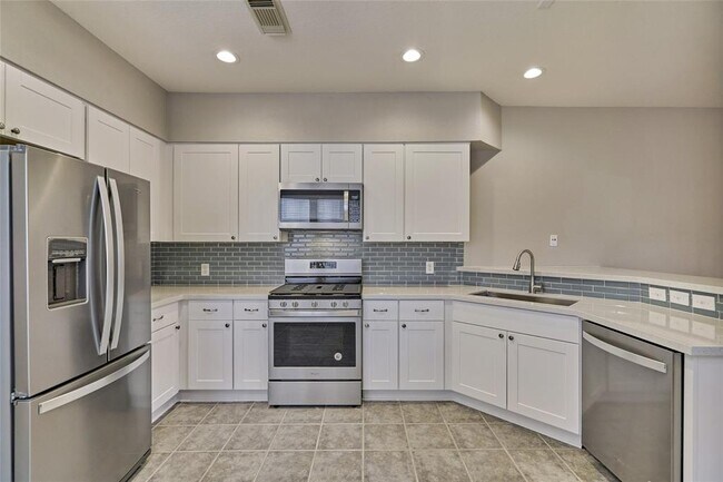 67 Scarlet Woods Ct in The Woodlands, TX - Building Photo - Building Photo