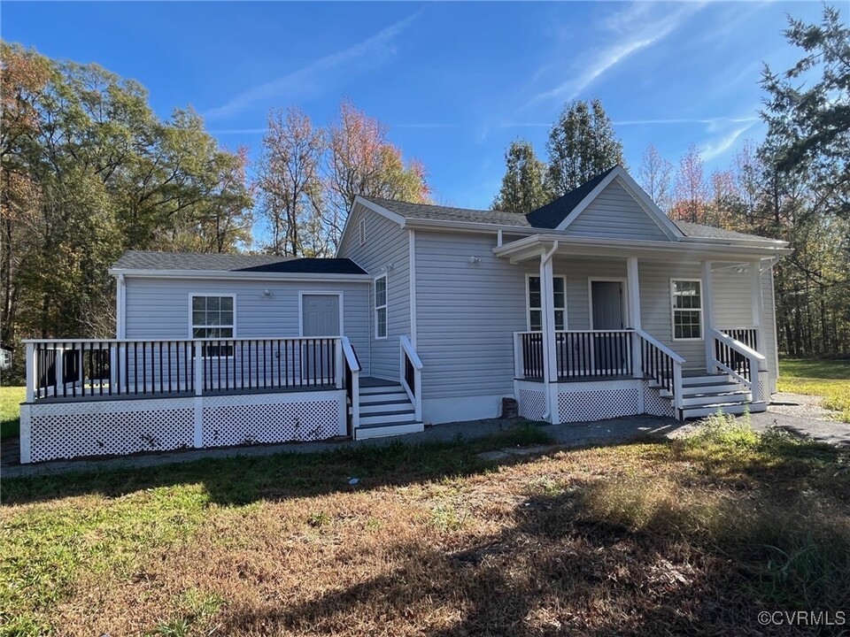 10351 Greenwood Rd in Glen Allen, VA - Building Photo