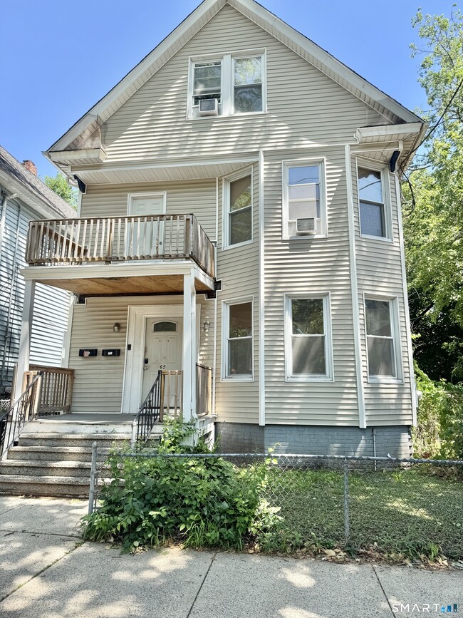 65 Lilac St