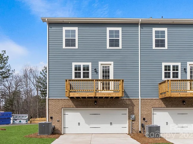 7105 Brookview Ln in Lake Norman of Catawba, NC - Building Photo - Building Photo