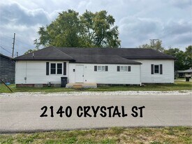 2140 Crystal St in Anderson, IN - Building Photo