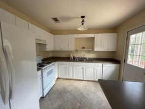 1228 Ego Dr in Crestview, FL - Building Photo - Building Photo