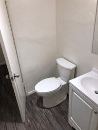 530 Graves Ave photo'