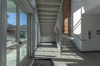 Lofts at 734 University Ave in San Diego, CA - Building Photo - Lobby