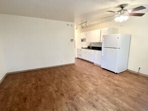 Cap Hill 1 Bedroom in Seattle, WA - Foto de edificio - Building Photo