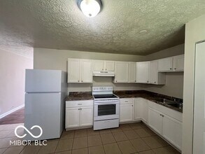 8724 Montery Rd in Indianapolis, IN - Building Photo - Building Photo