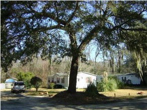 Ravenel Mobile Home Park in Ravenel, SC - Building Photo - Building Photo