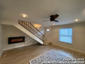 2811 Woodbury St in San Antonio, TX - Building Photo - Building Photo