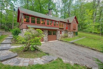 77 Lake Dr in Cold Spring, NY - Building Photo - Building Photo