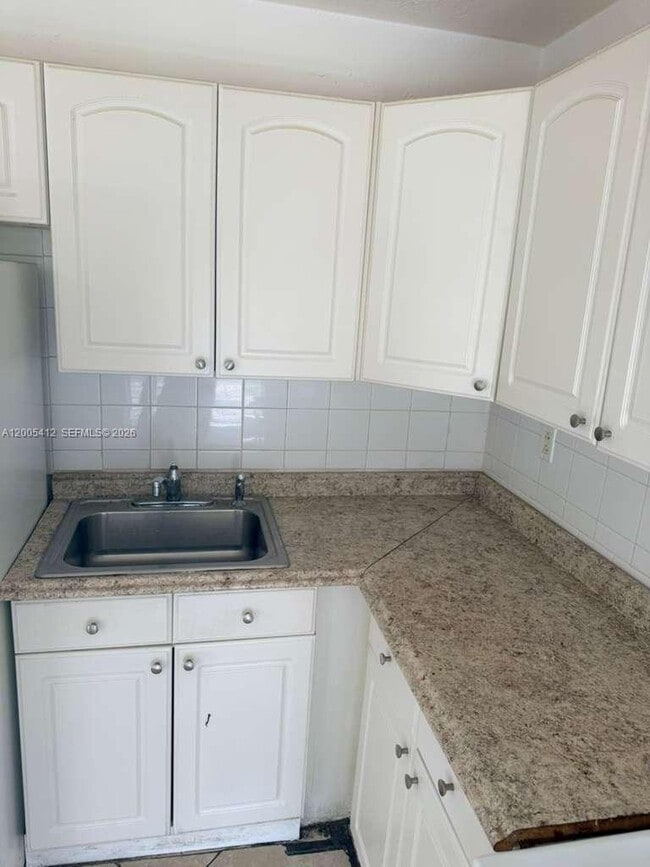 1942 Adams St in Hollywood, FL - Building Photo - Building Photo