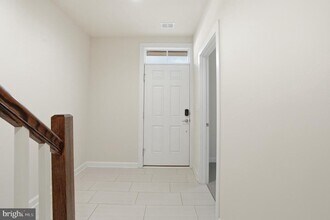 11387 Ridgeline Rd in Fairfax, VA - Building Photo - Building Photo